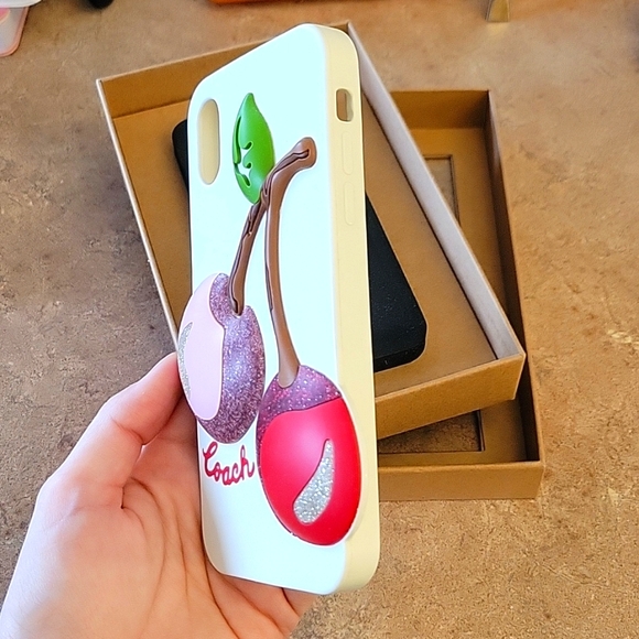 Coach iPhone x/xs cherry 🍒 case - Picture 6 of 6